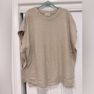 Universal Thread Cream Crewneck Sweater Relaxed Fit